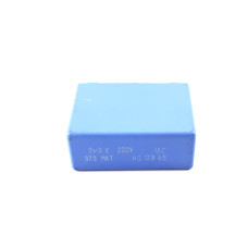 Film Capacitor; Polyester; 2u2F; 250V; 0.984x0.354x0.709Inch; 25x9x18mm;